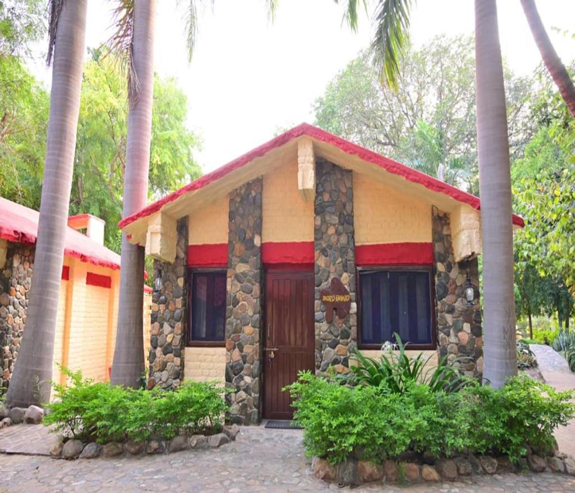 Leopard'S Lair Jungle Lodge Bisalpur Luaran gambar