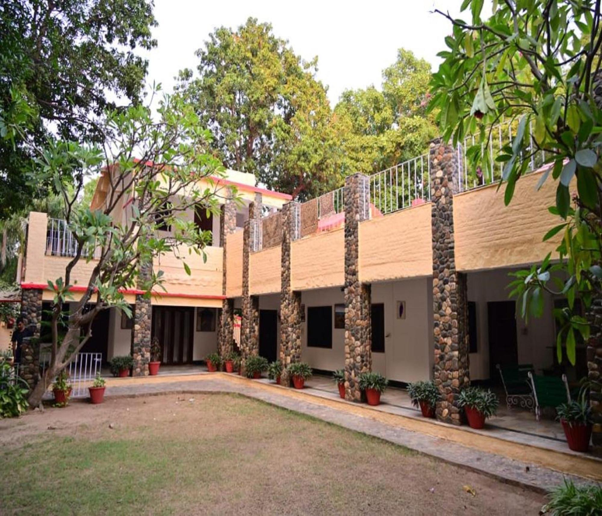 Leopard'S Lair Jungle Lodge Bisalpur Luaran gambar